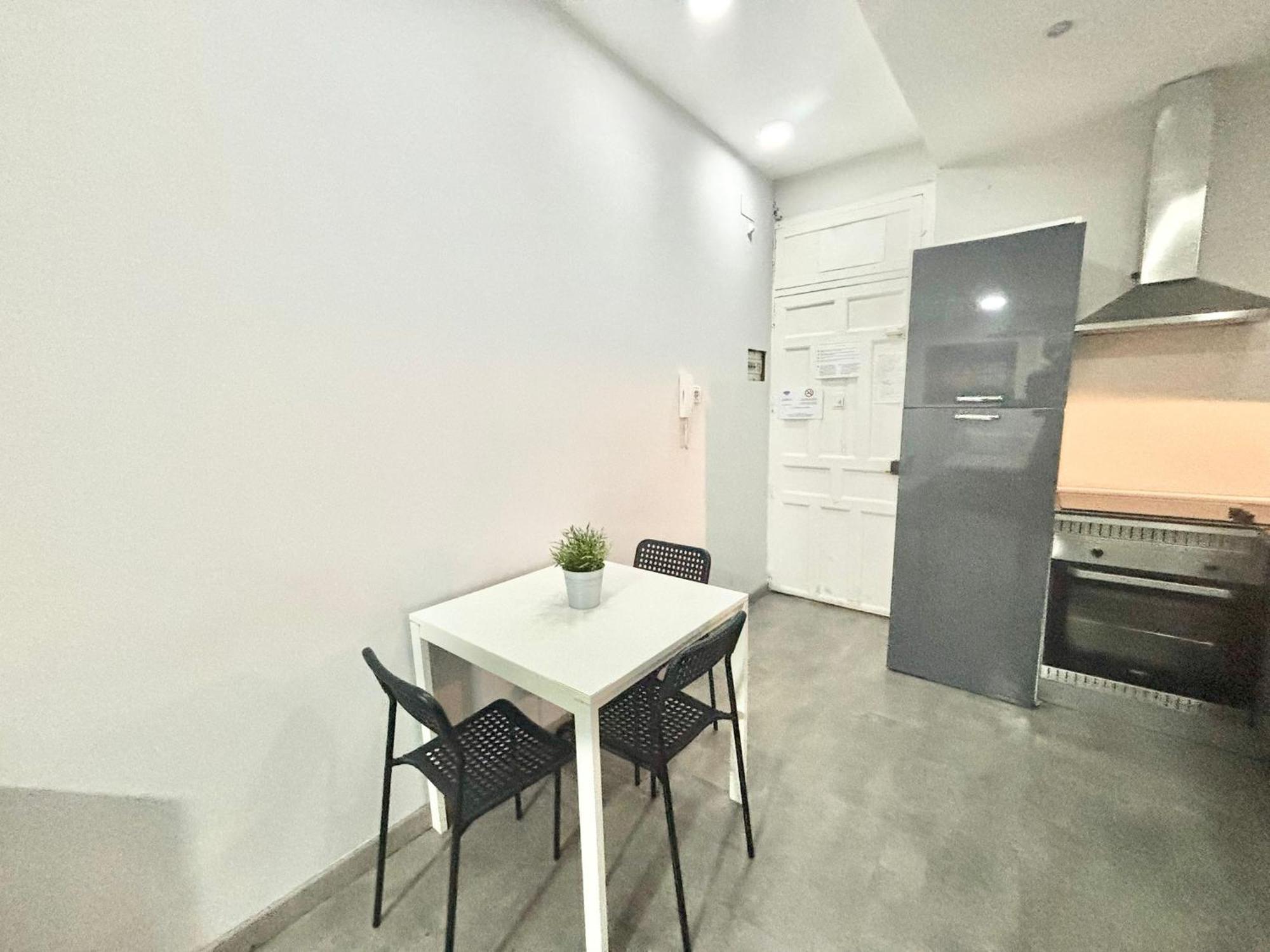 Centro Ferrocarril 2 Metro Delicias Apartment Madrid Ngoại thất bức ảnh