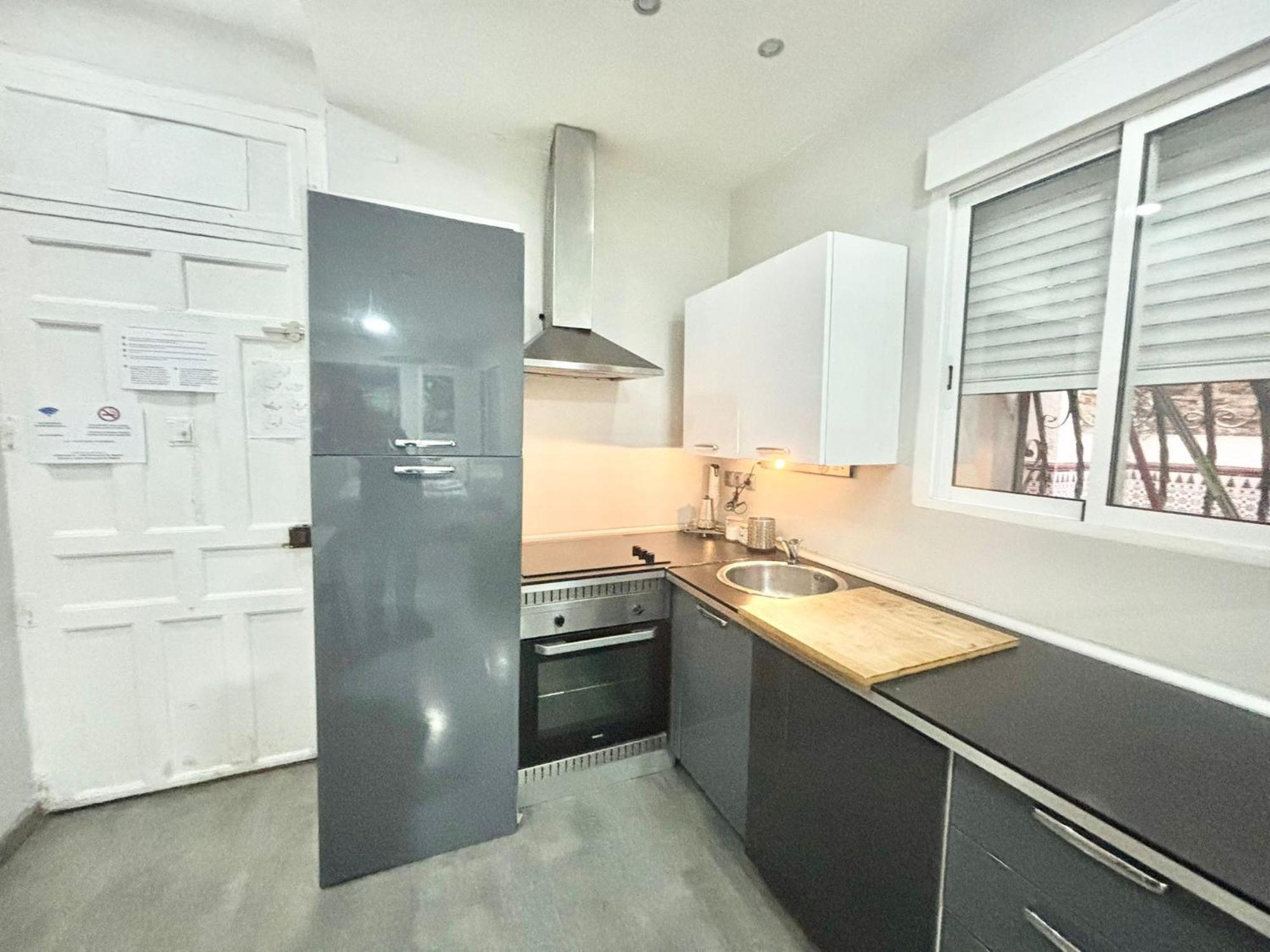 Centro Ferrocarril 2 Metro Delicias Apartment Madrid Ngoại thất bức ảnh